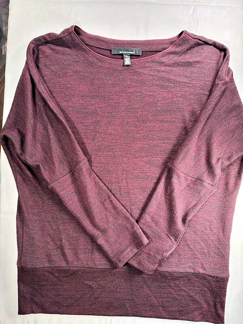 White House Black Market Long Sleeve Sweater in Burgundy  Size Medium